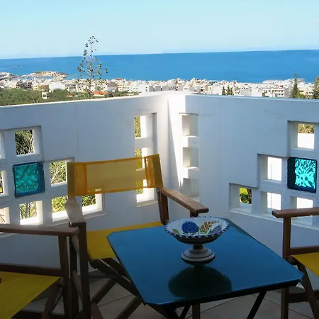 Romantica Aparthotel 2*