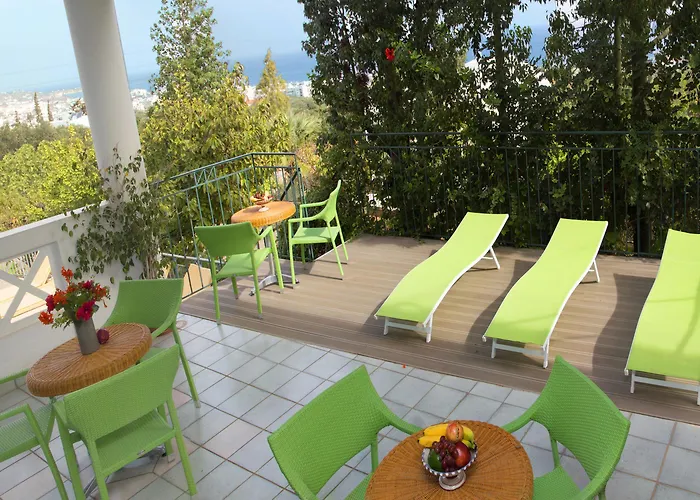 Romantica Aparthotel 2*