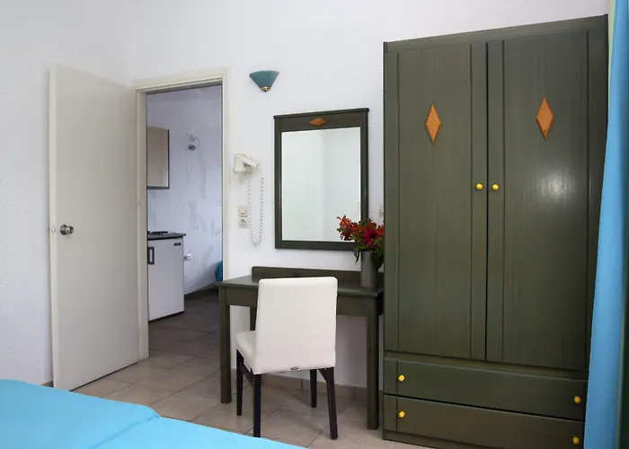 Romantica Aparthotel 2*